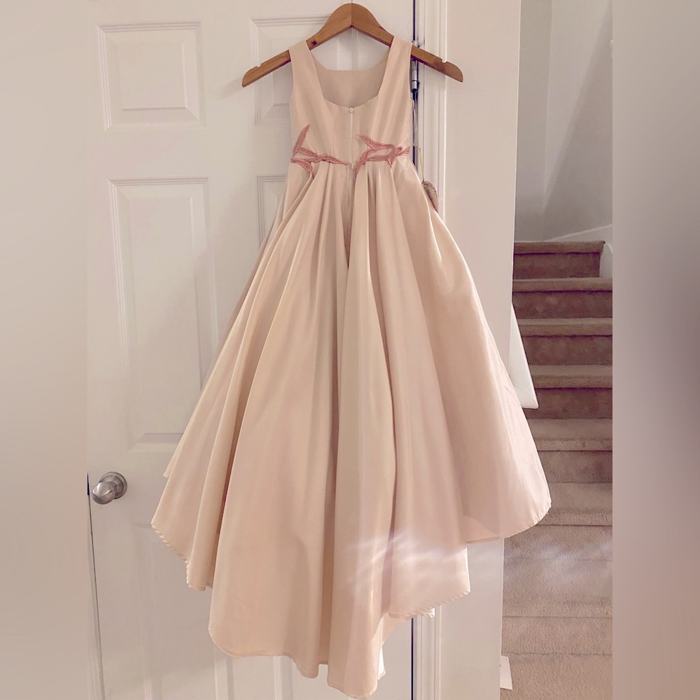 Dress - Picture 3 of 4
